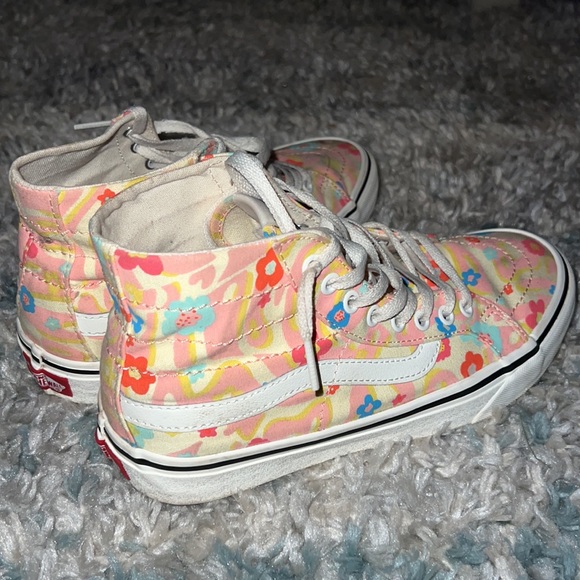 Vans - Picture 2 of 2